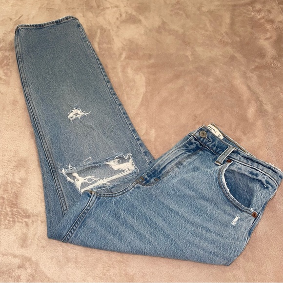 Abercrombie & fitch ripped the ‘90s straight ultra high rise Jean 29/8s - Picture 2 of 13